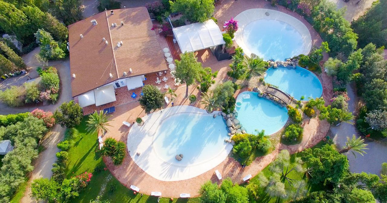 Camping Villaggio L'Ultima Spiaggia Bari Sardo Exterior foto