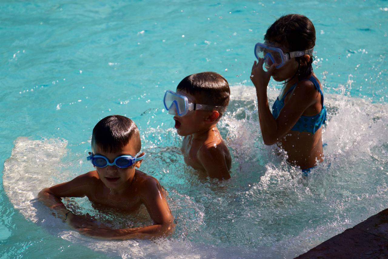 Camping Villaggio L'Ultima Spiaggia Bari Sardo Exterior foto