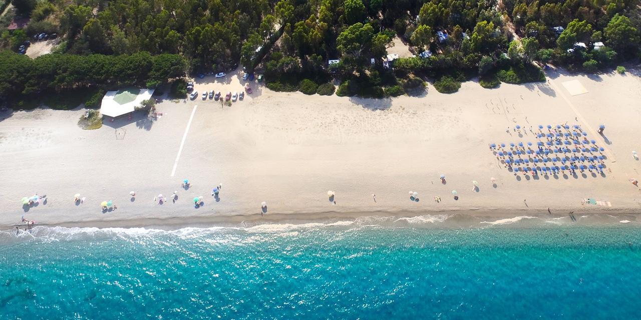 Camping Villaggio L'Ultima Spiaggia Bari Sardo Exterior foto